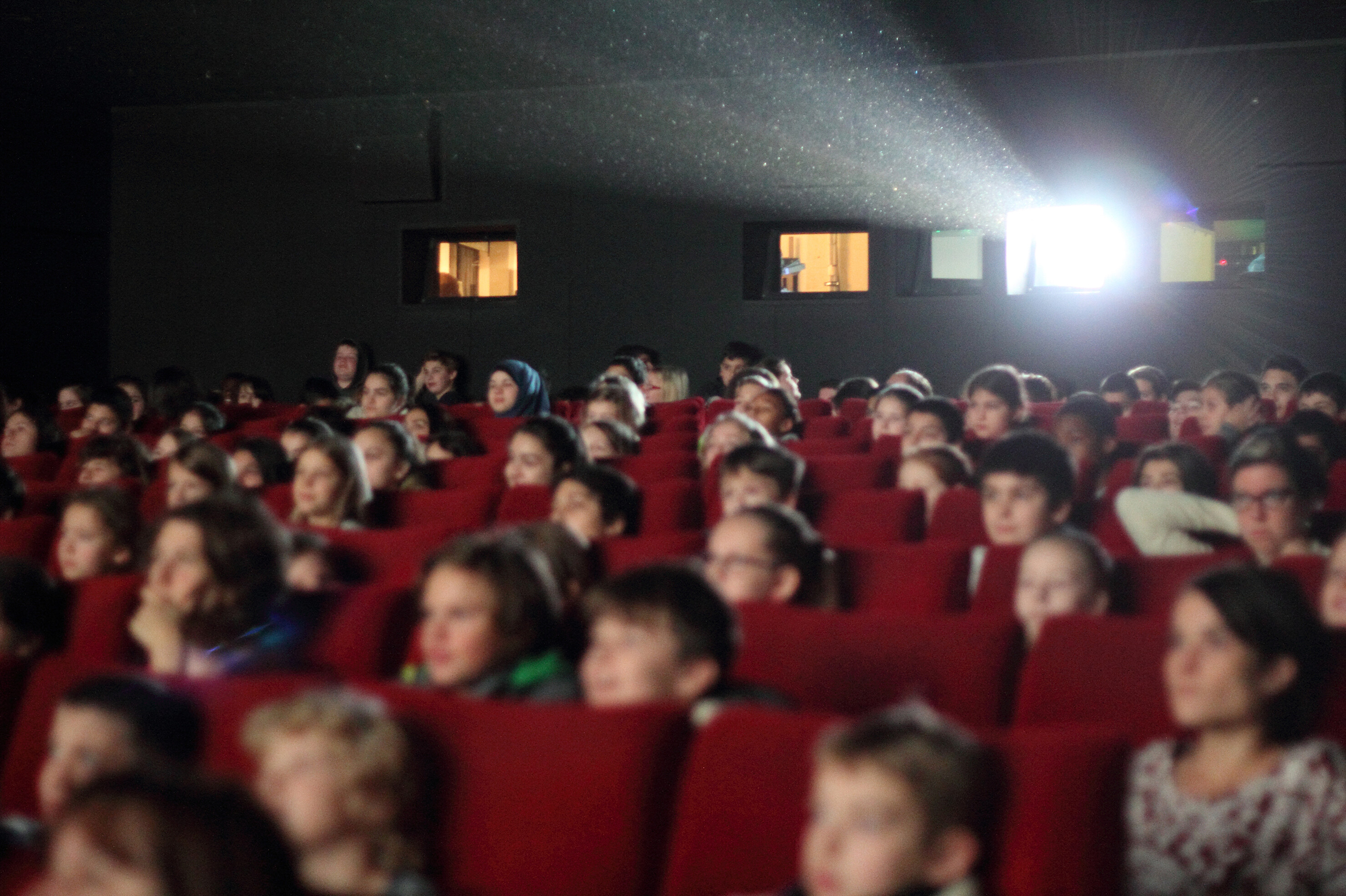 SchulKinoWochen Hamburg Blick ins Publikum bei einer Filmvorführung - SchulKinoWochen Hamburg